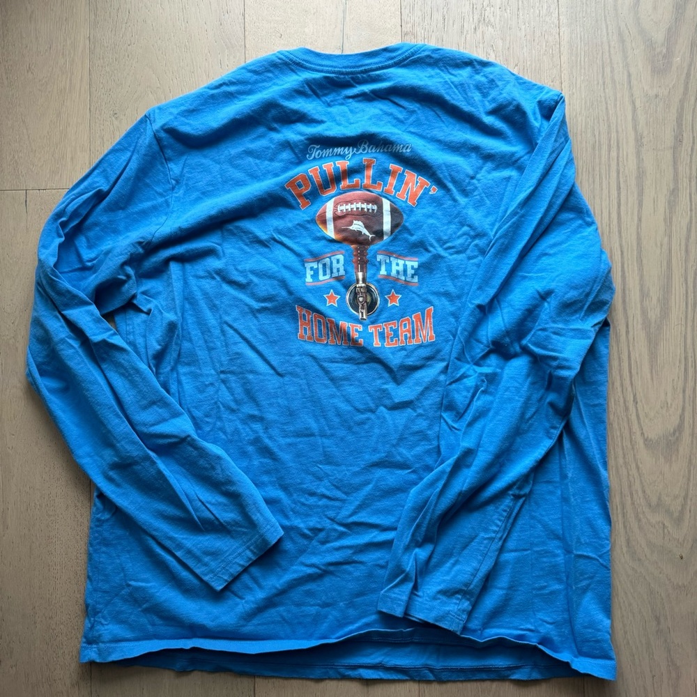 Men’s Tommy Bahama Pullin’ For The Home Team Long Sleeve Shirt